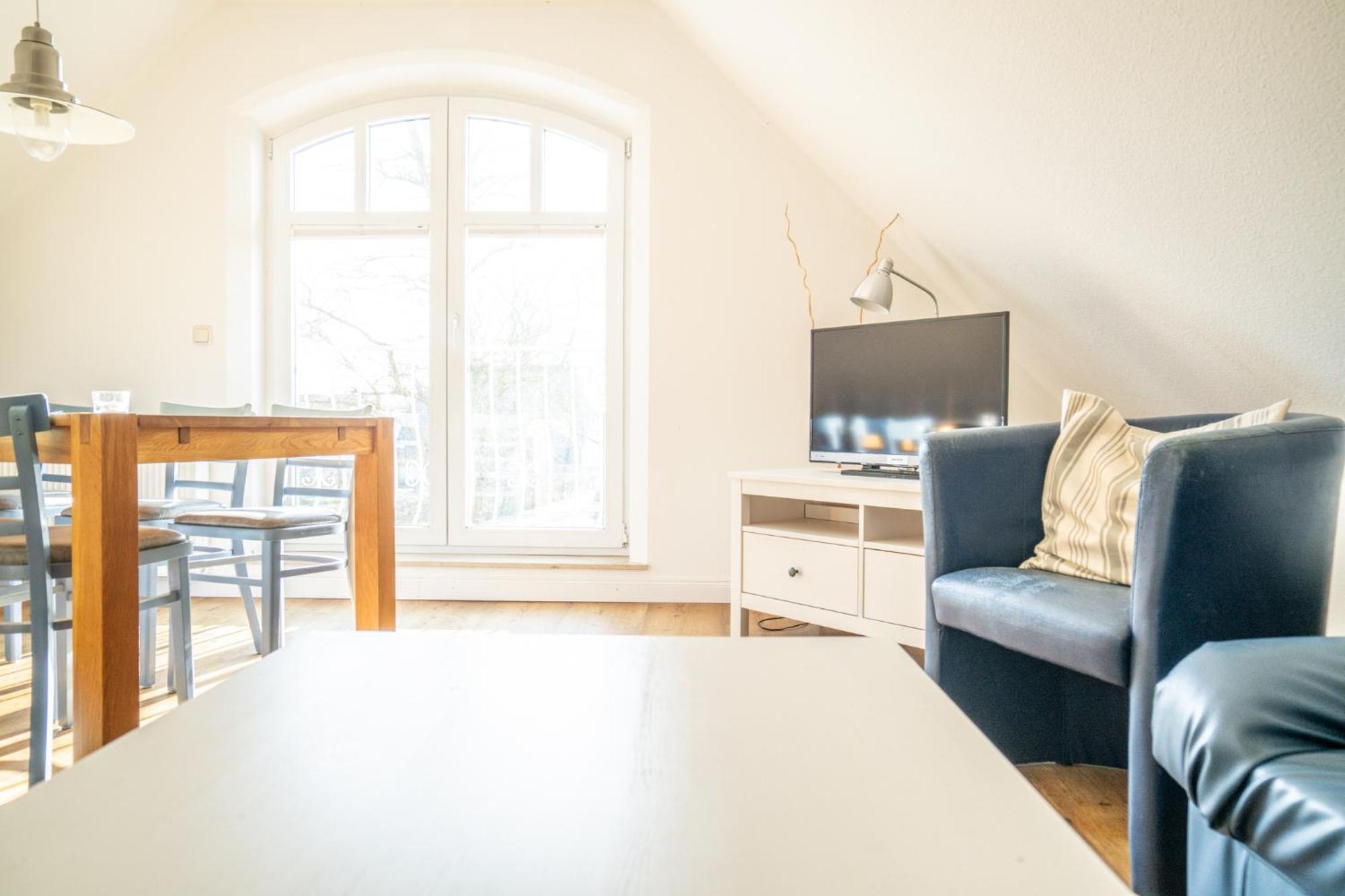 Апартаменты Haus Alte Baeckerei - Boddenblick Борн Экстерьер фото